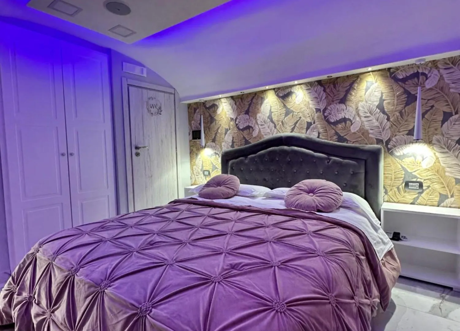 B&B Peppino De Filippo نابولي إيطاليا