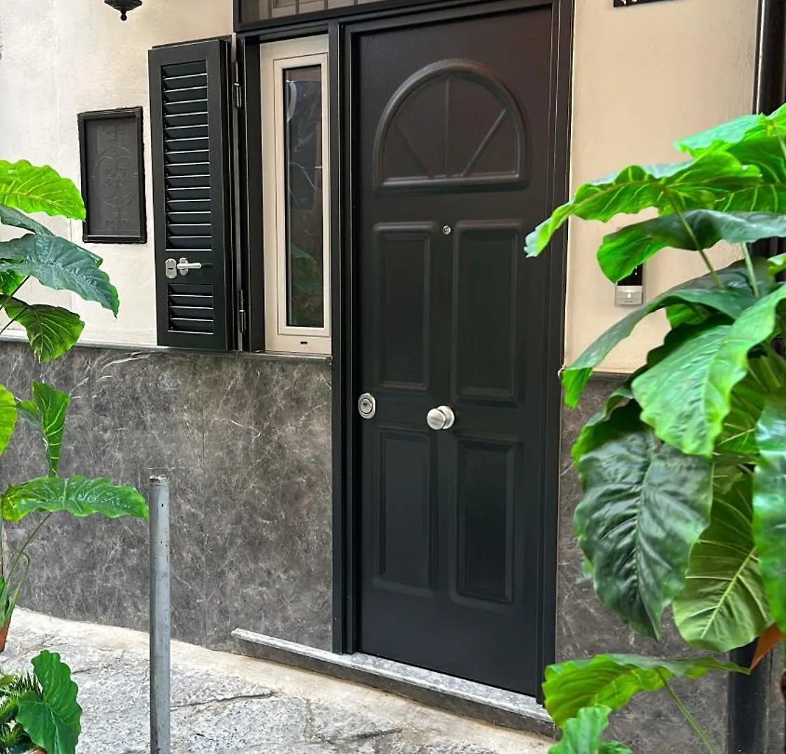 B&B Peppino De Filippo نابولي