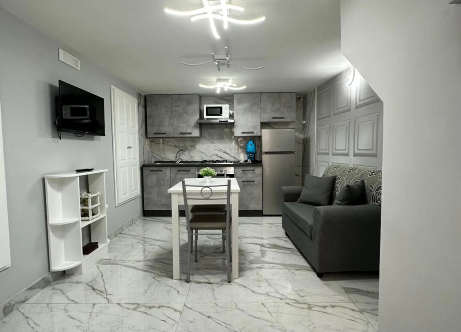 Apartment B&B Peppino De Filippo Naples Italy