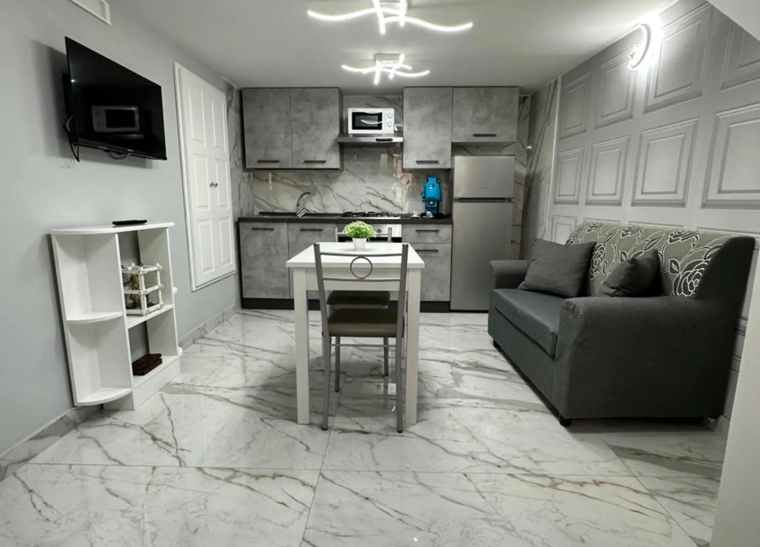 شقة B&B Peppino De Filippo نابولي